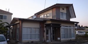 [油絵が時をつなぐ家]　母屋の解体から基礎着工へ