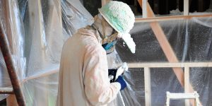 [ヌックぬっくこんにちは]　断熱は、内側と外側、両方で。