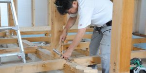 [築40年平屋のリフォーム]　床下地の調整